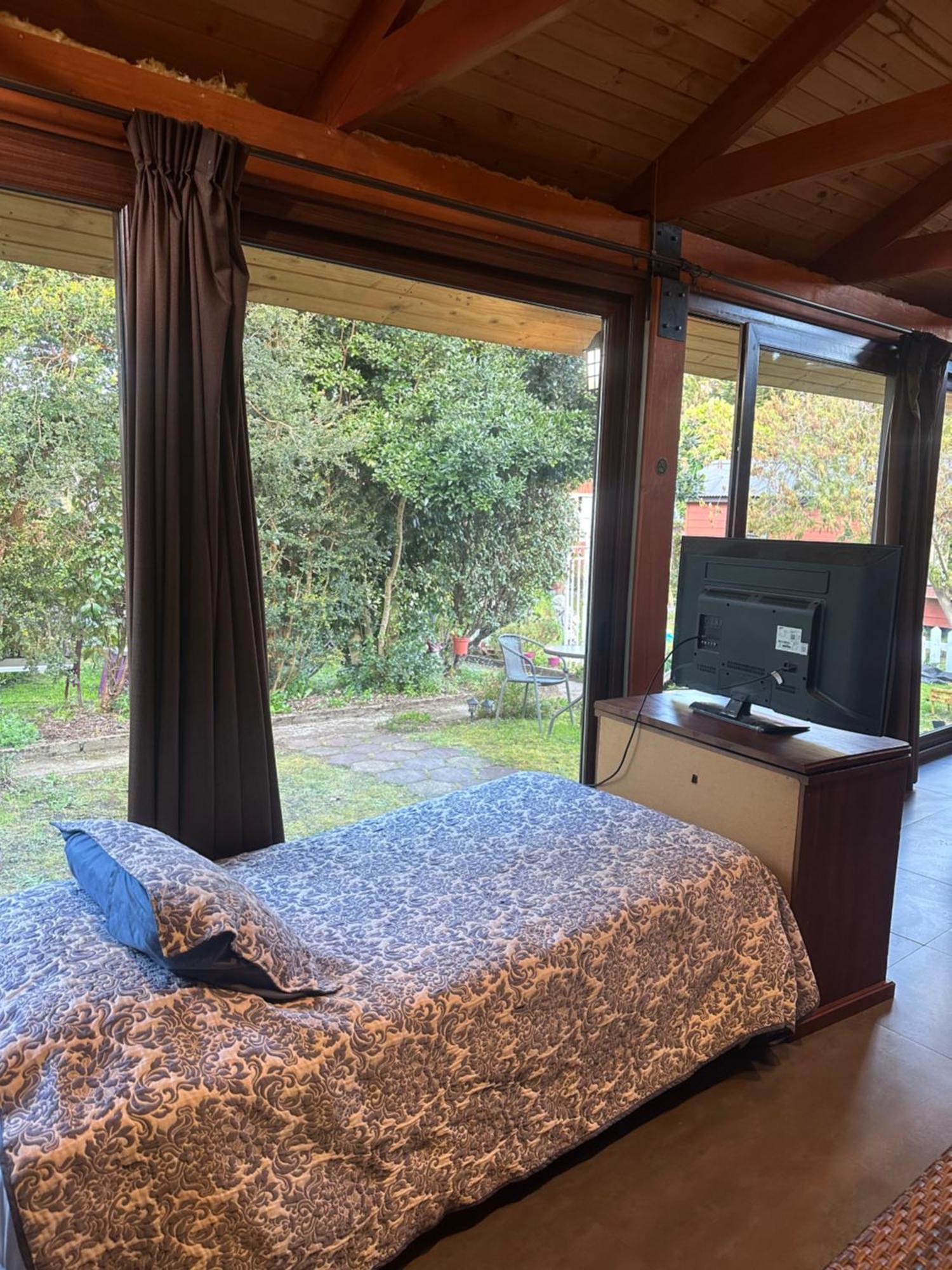 Hostal y Cabañas Villa Germana Puerto Varas Exterior foto